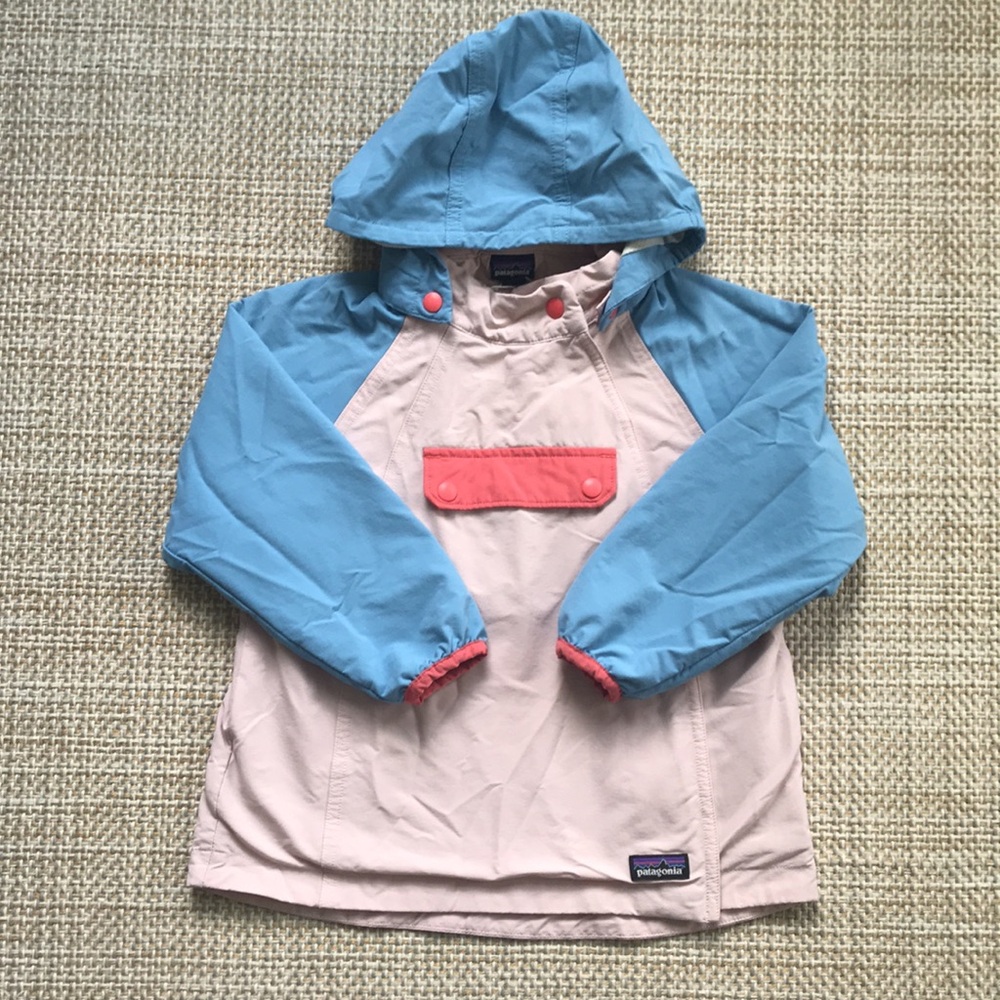 Patagonia Windbreaker (size 4T)
